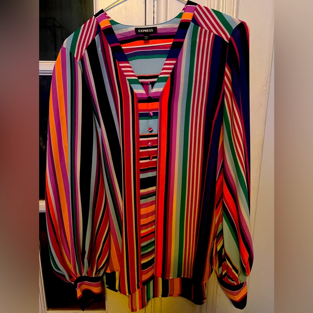 Beautiful Express stripped Blouse and Puffed Sleeves